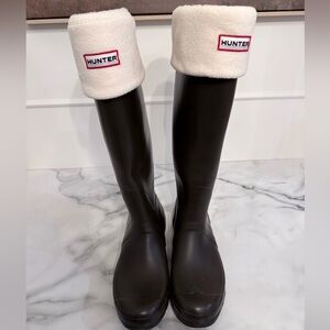 Hunter Dark Olive Green with Fleece Liner Socks Size 8